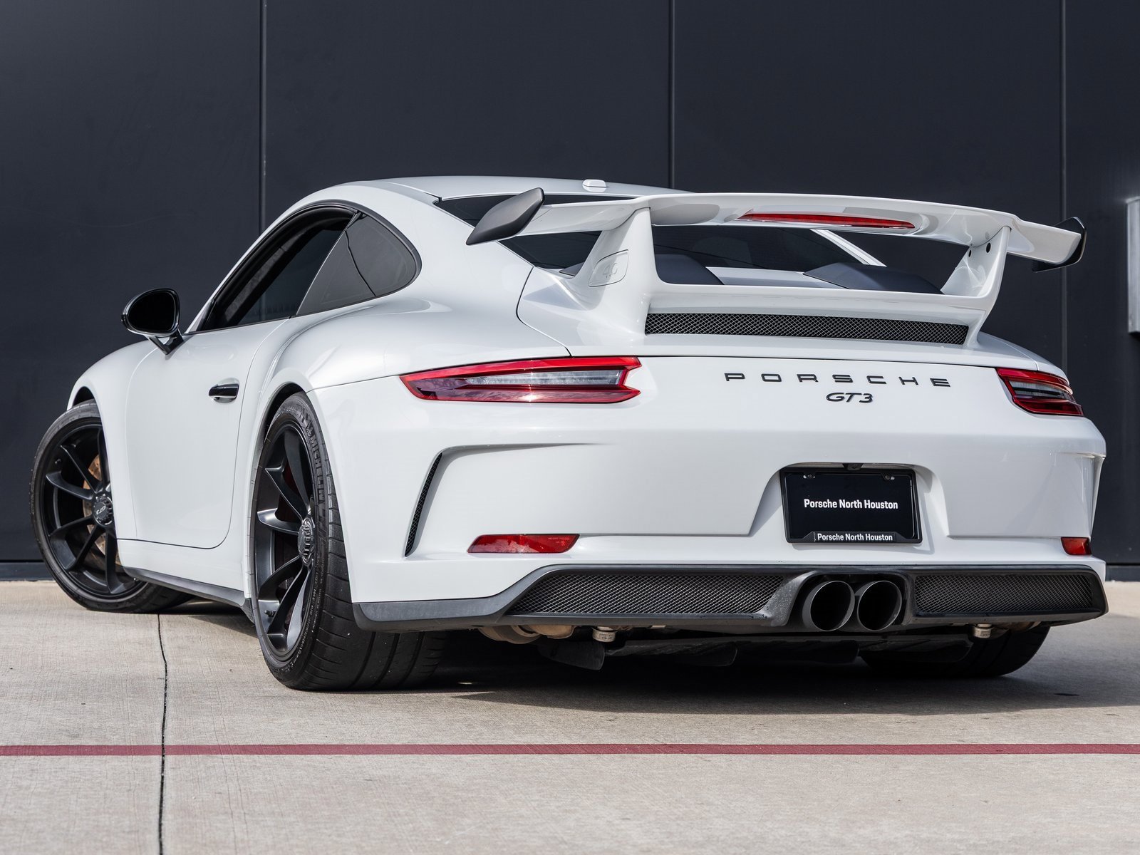 Used 2018 Porsche 911 GT3 image 3