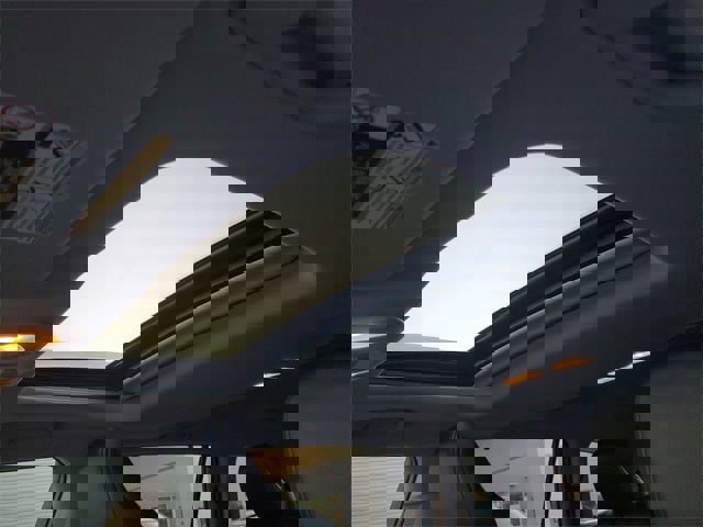 Used 2020 Toyota Highlander XLE image 31