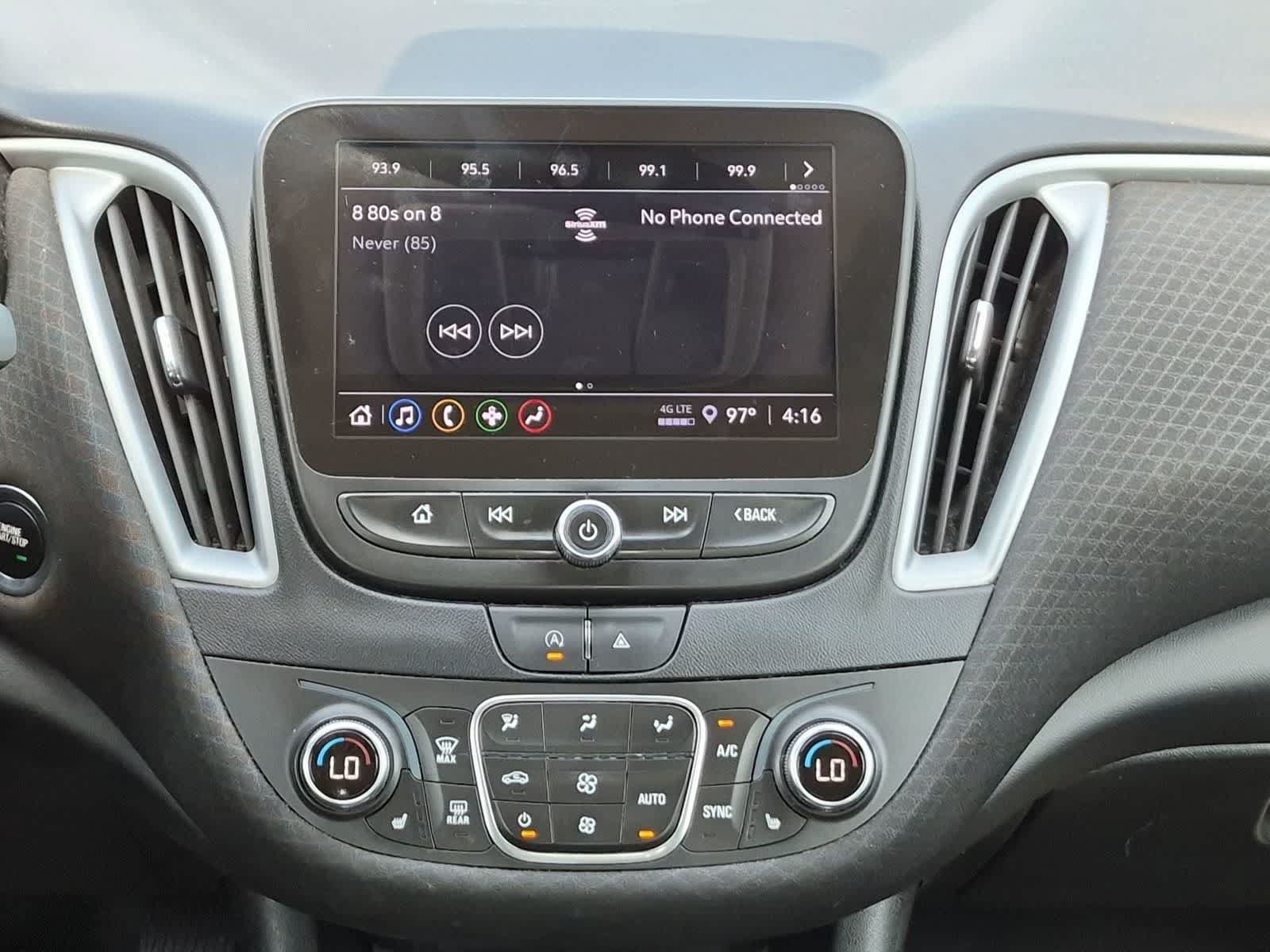 Used 2023 Chevrolet Malibu LT FWD image 13