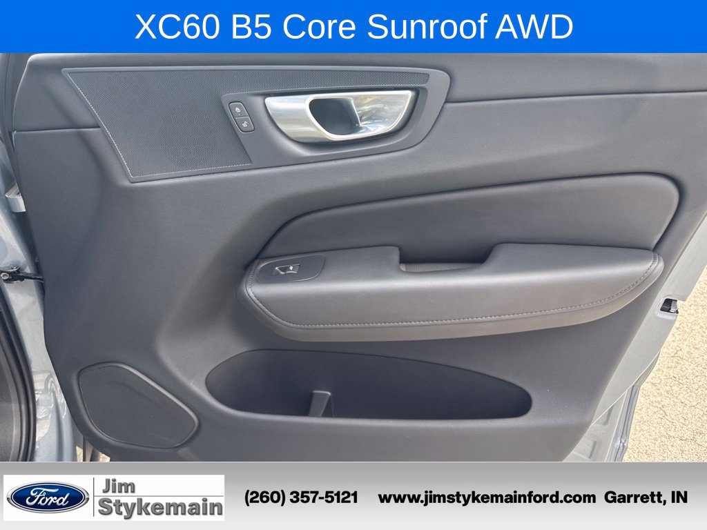 Used 2024 Volvo XC60 B5 Core w/ Protection Package Premier AWD/4WD image 21