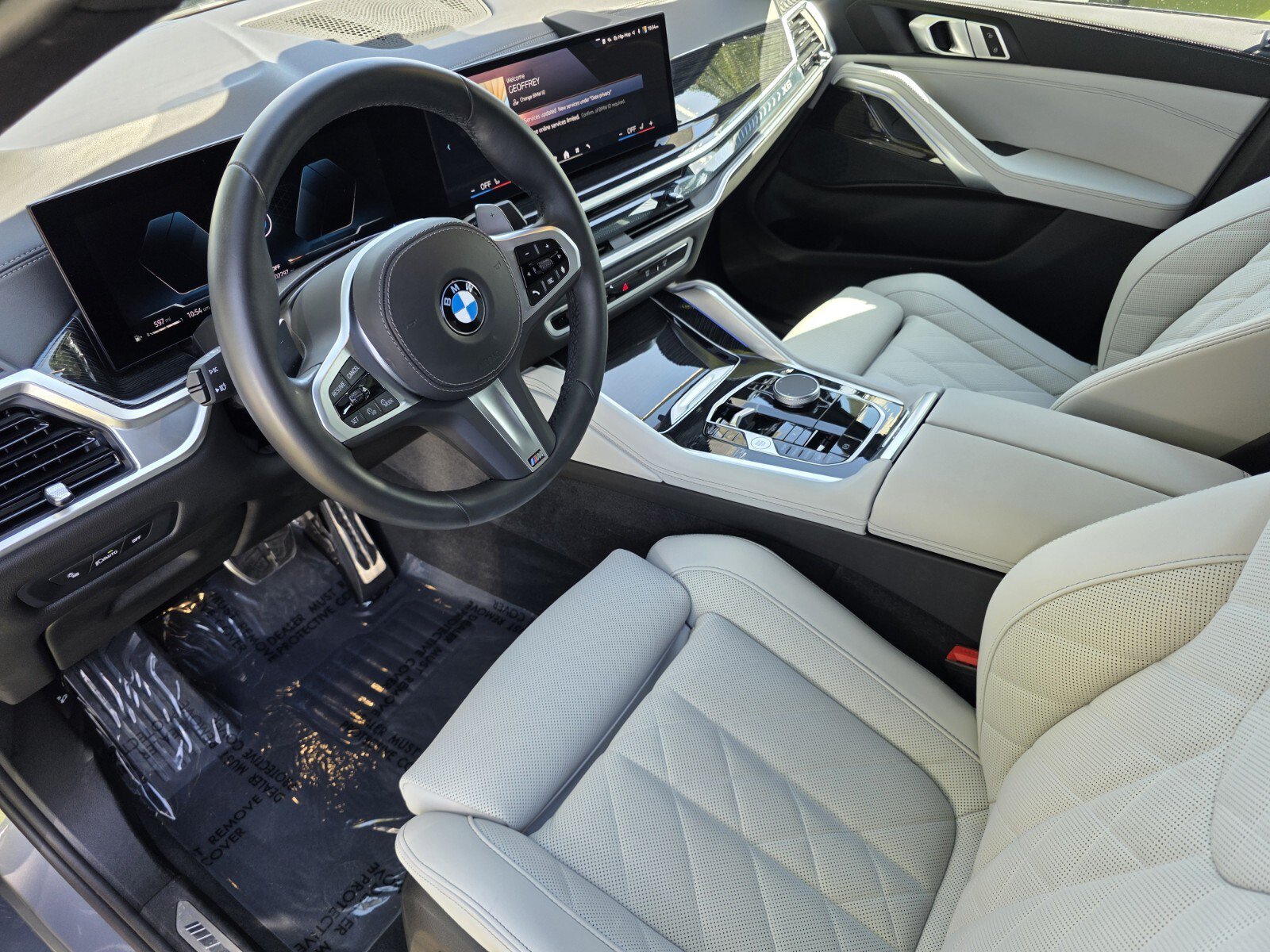 Used 2025 BMW X6 xDrive40i AWD/4WD image 11