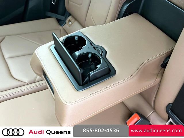 Used 2023 Audi Q3 2.0T Premium w/ Convenience Package AWD/4WD image 13