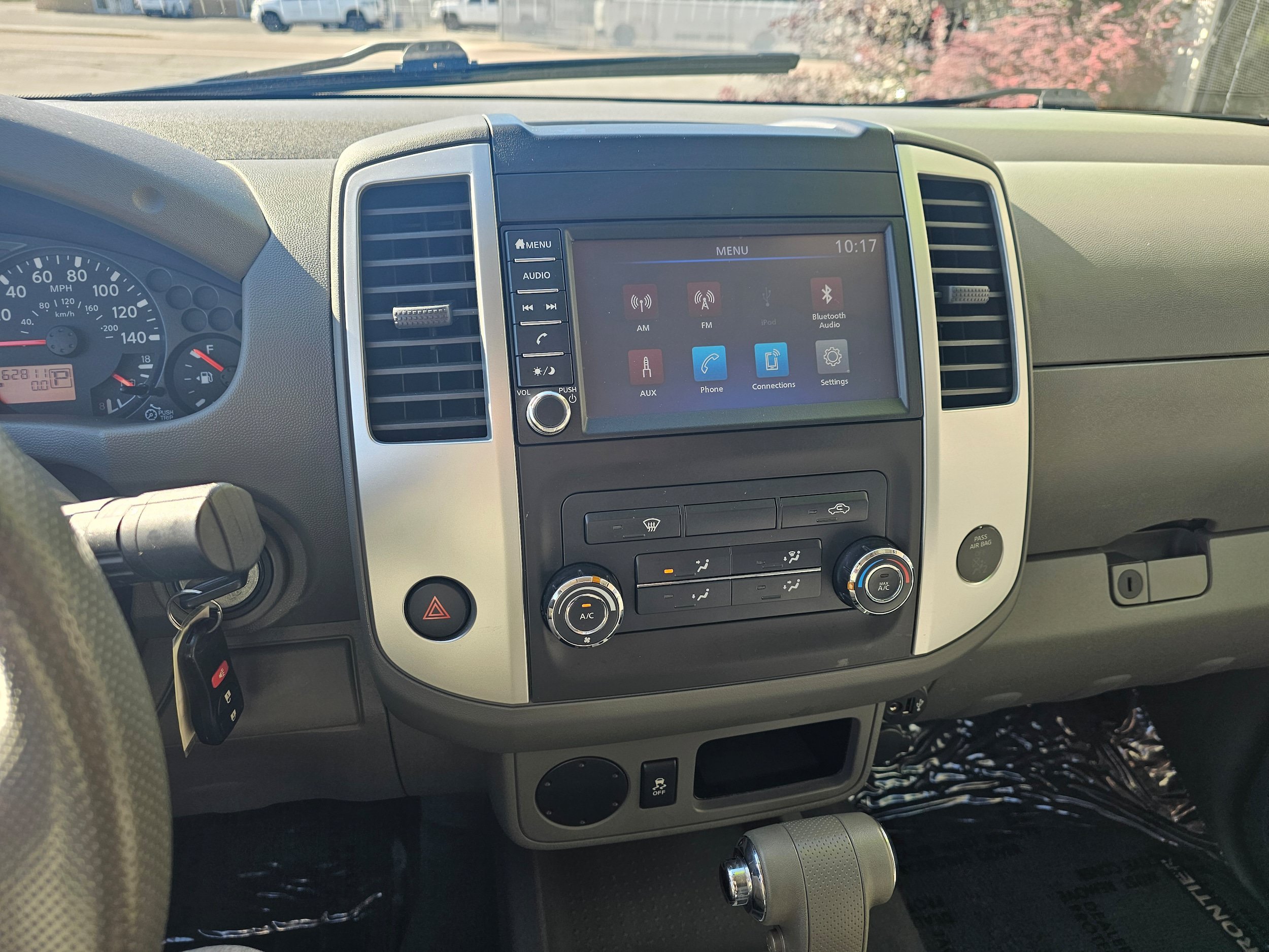 Used 2019 Nissan Frontier SV RWD image 14