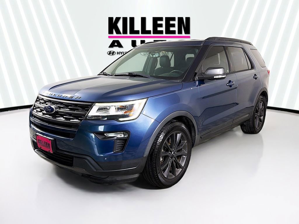 Used 2018 Ford Explorer XLT w/ Equipment Group 202A FWD image 3
