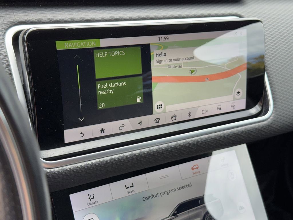 Used 2019 Land Rover Range Rover Velar R-Dynamic SE image 22