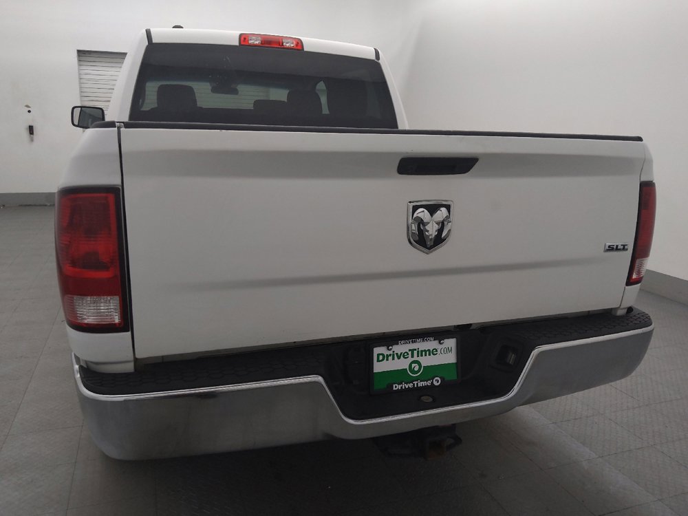 Used 2022 RAM 1500 Classic SLT RWD image 6
