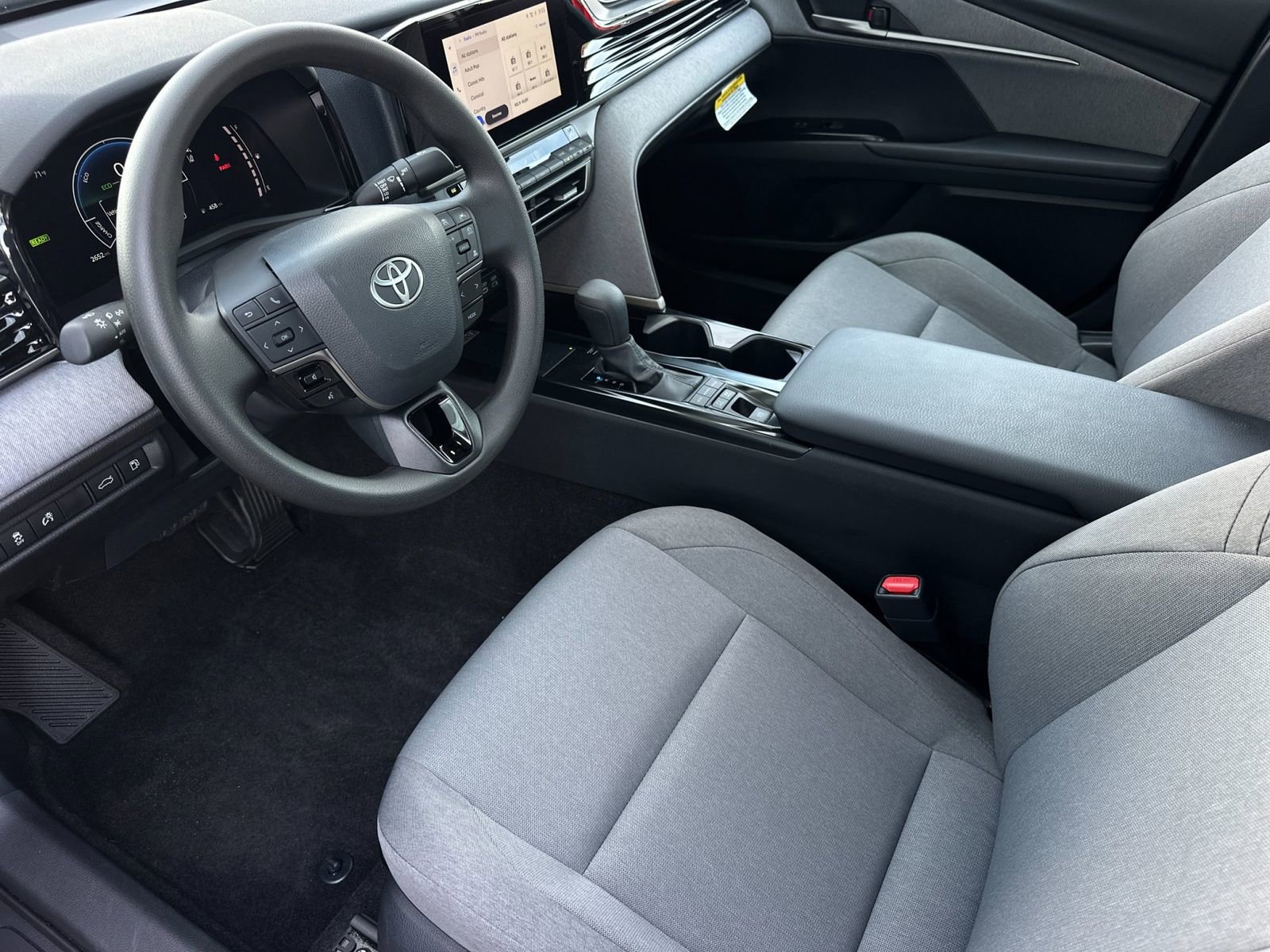 Used 2026 Toyota Camry LE image 10