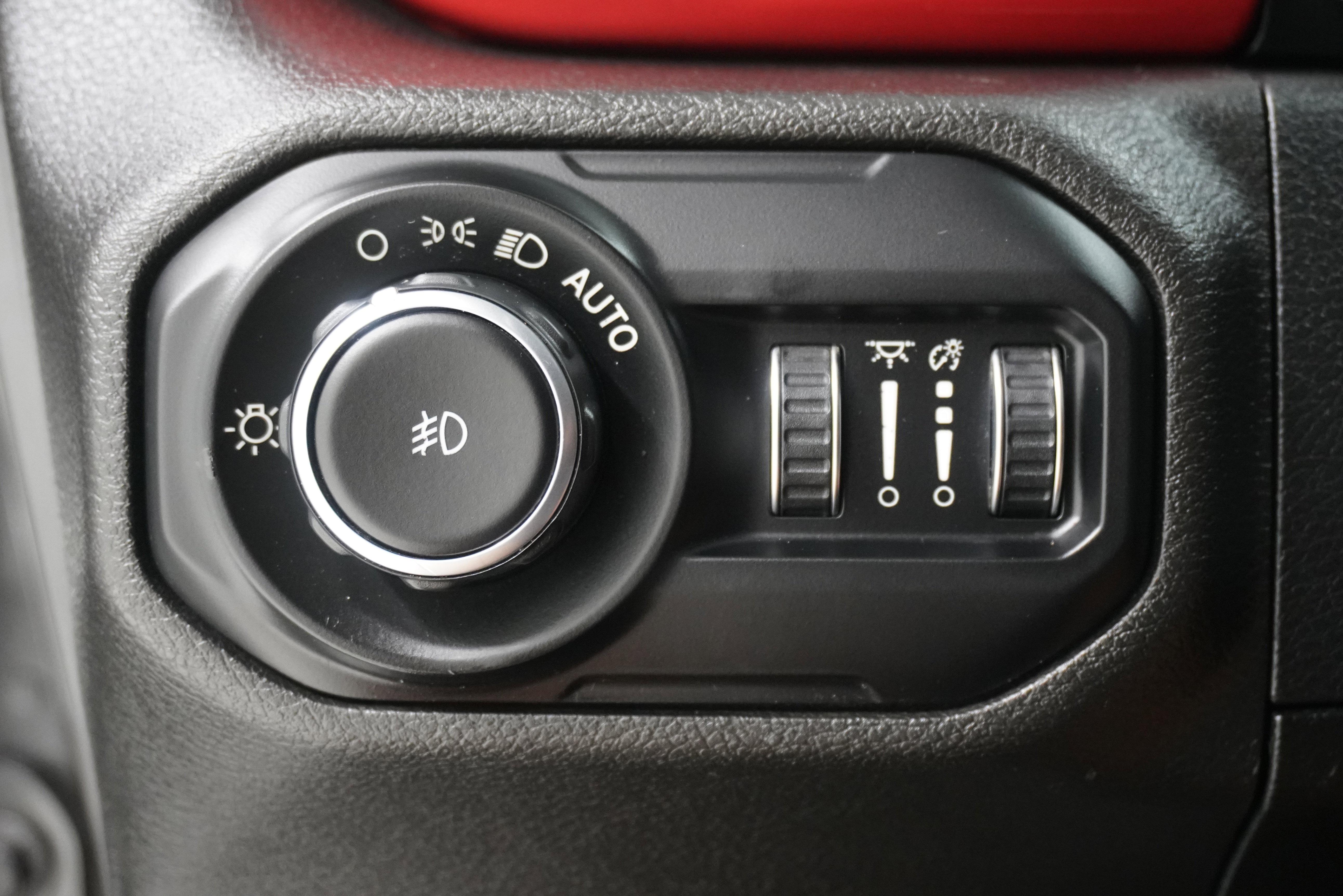 Used 2021 Jeep Wrangler Unlimited Rubicon AWD/4WD image 27