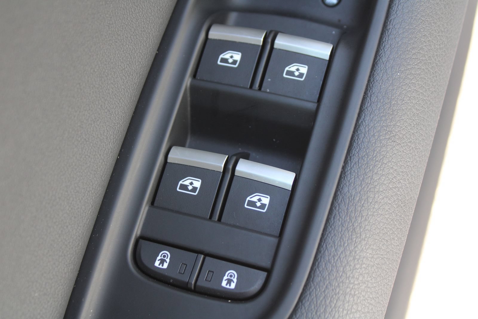 Used 2025 Audi Q7 3.0T Premium AWD/4WD image 21