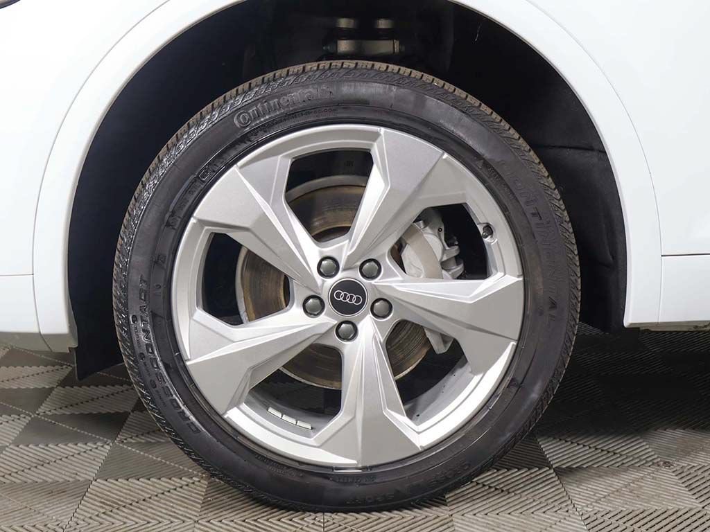 Used 2023 Audi Q5 2.0T Premium Plus w/ Premium Plus Package AWD/4WD image 24