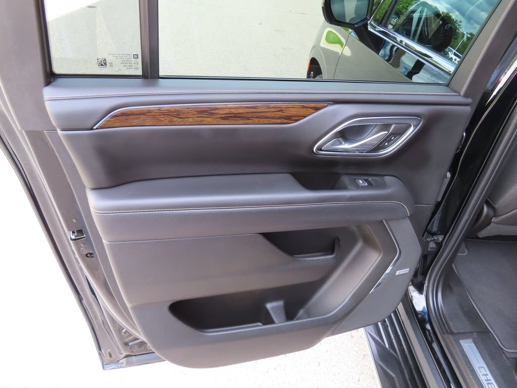 Certified 2023 Chevrolet Suburban Premier w/ Max Trailering Package AWD/4WD image 32