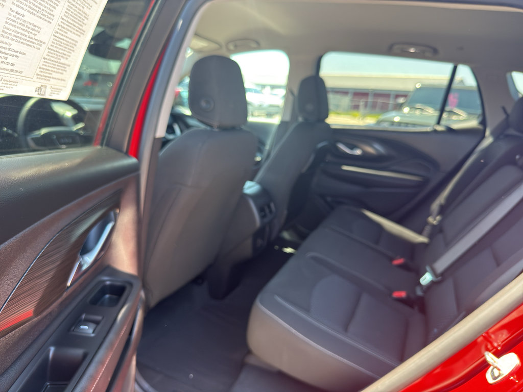 Used 2022 GMC Terrain SLE w/ Driver Convenience Package AWD/4WD image 29