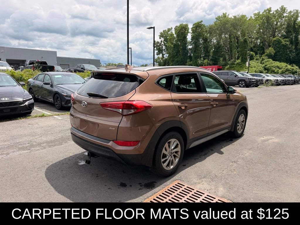 Used 2017 Hyundai Tucson SE Plus AWD/4WD image 4