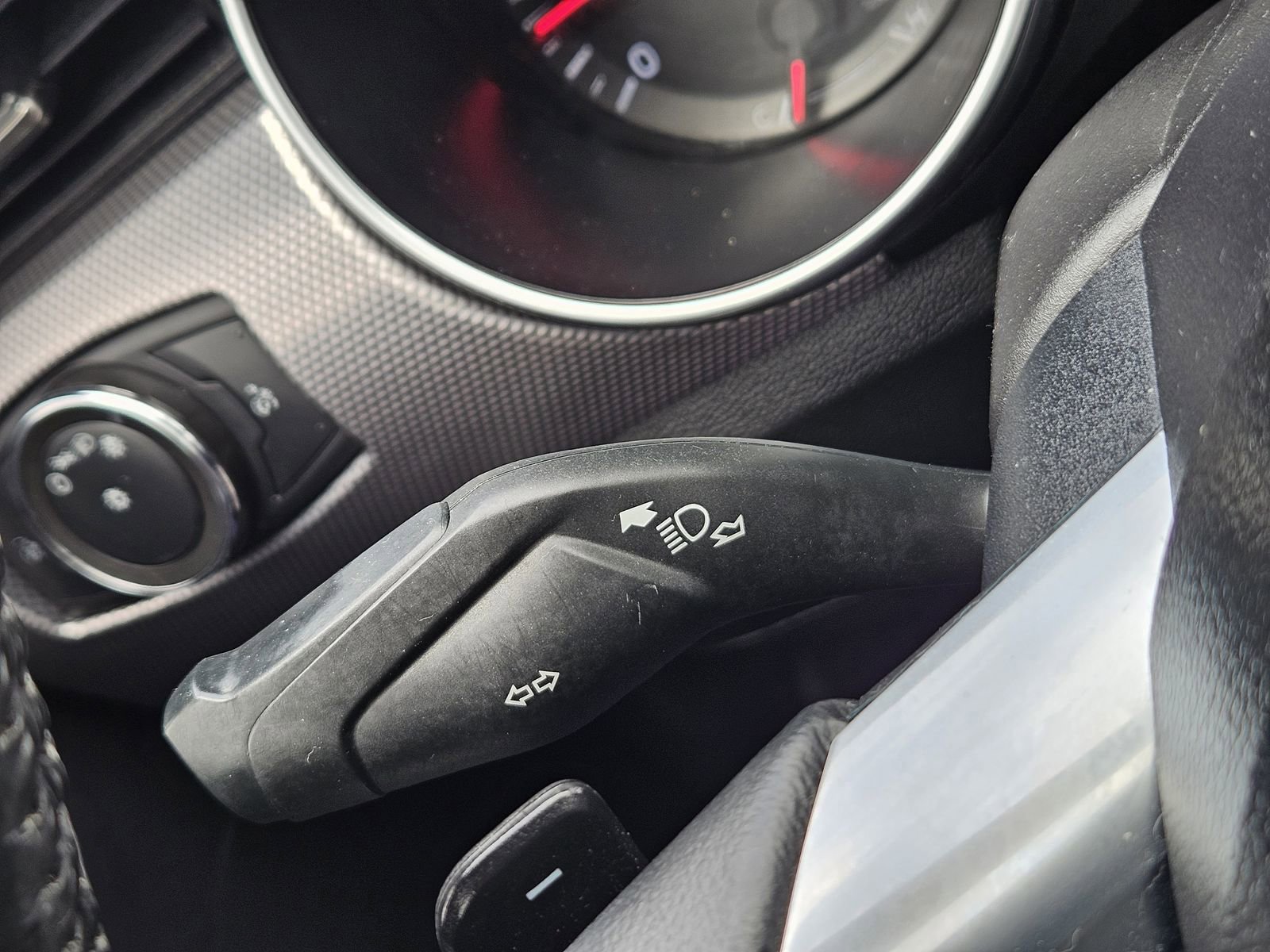 Used 2020 Ford Mustang Coupe w/ Equipment Group 101A RWD image 24