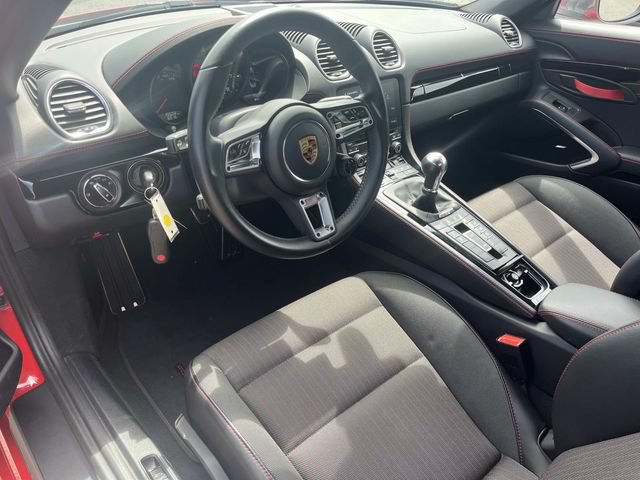 Used 2021 Porsche 718 Boxster RWD image 12