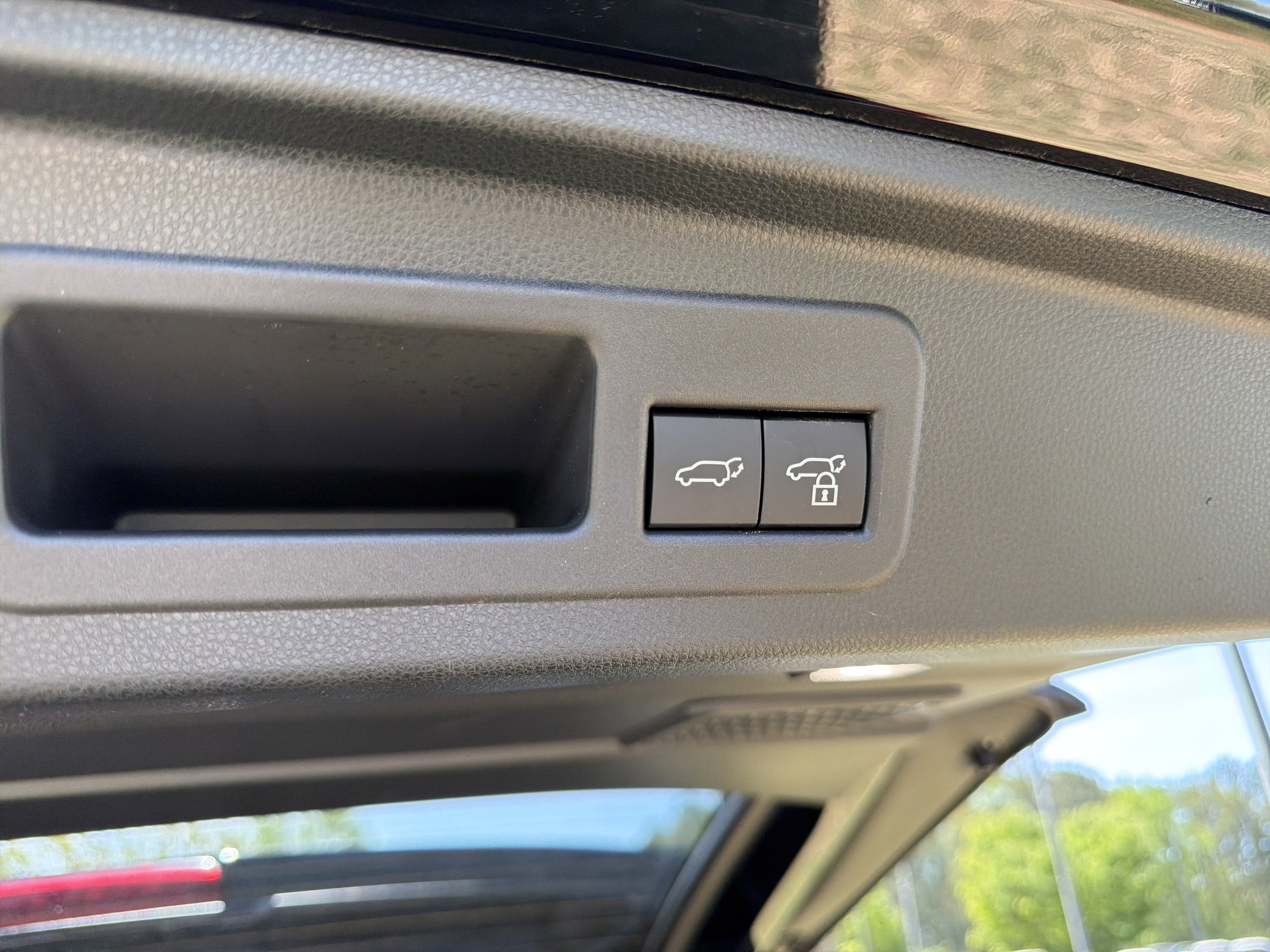 Used 2025 Toyota 4Runner Limited image 19