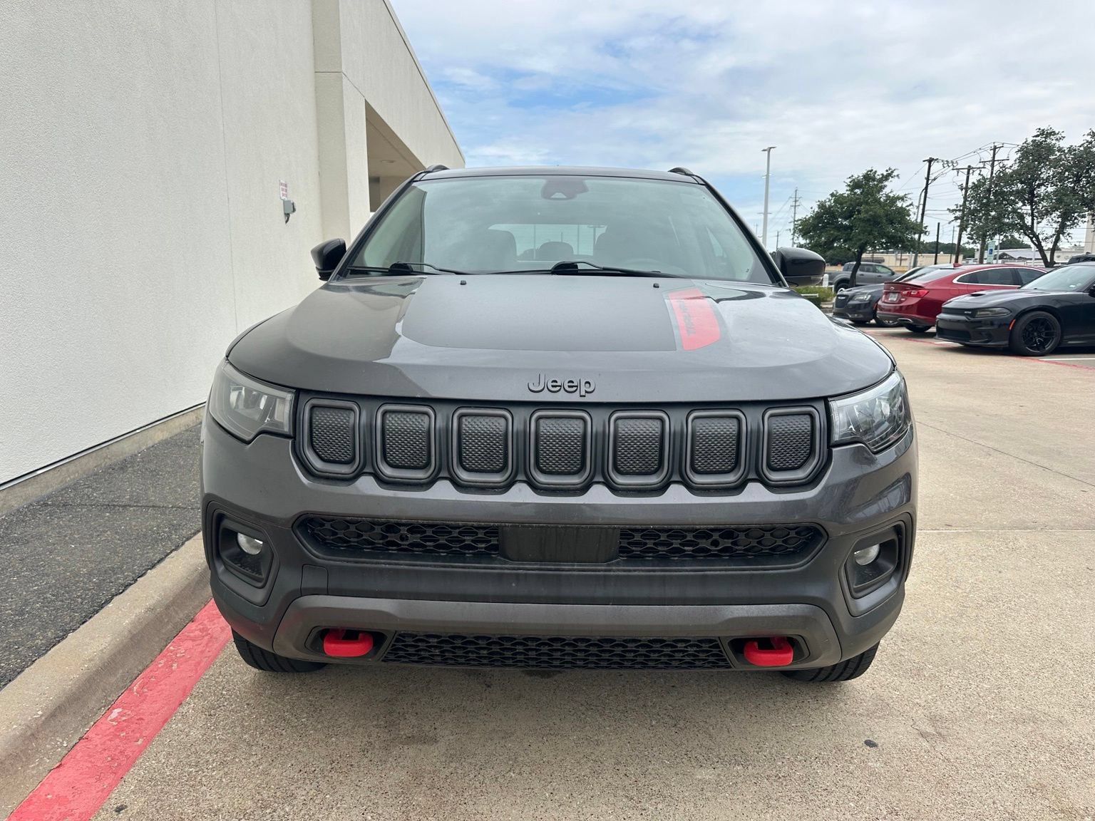 Used 2022 Jeep Compass Trailhawk w/ Sun and Sound Group AWD/4WD image 2