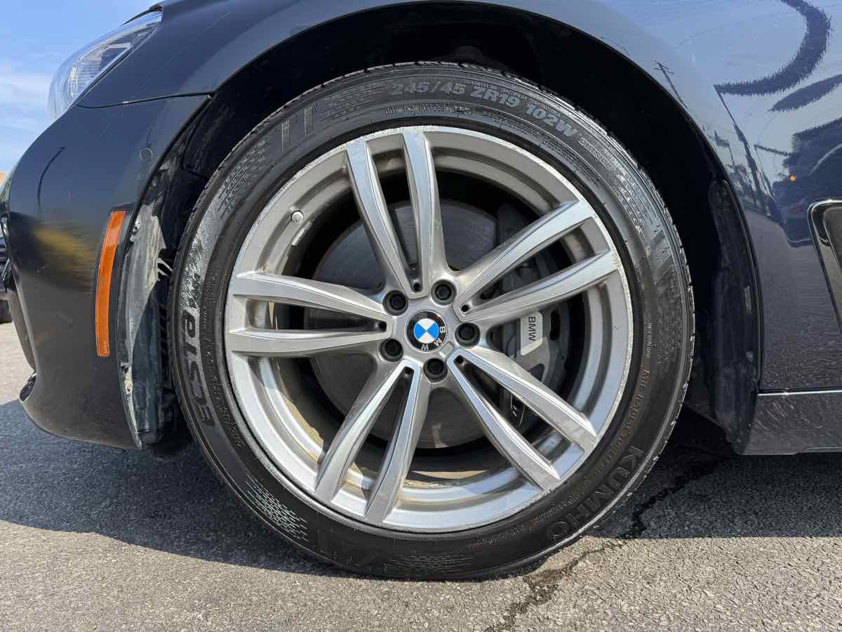 Used 2016 BMW 750i xDrive AWD/4WD image 9