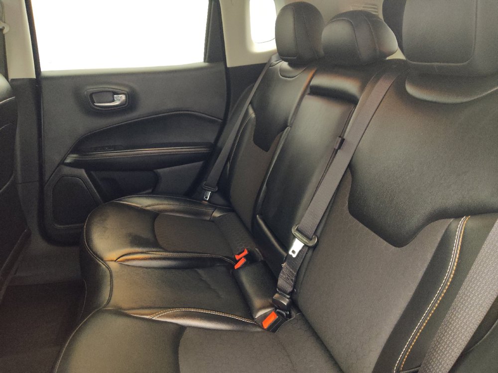 Used 2020 Jeep Compass Latitude FWD image 18