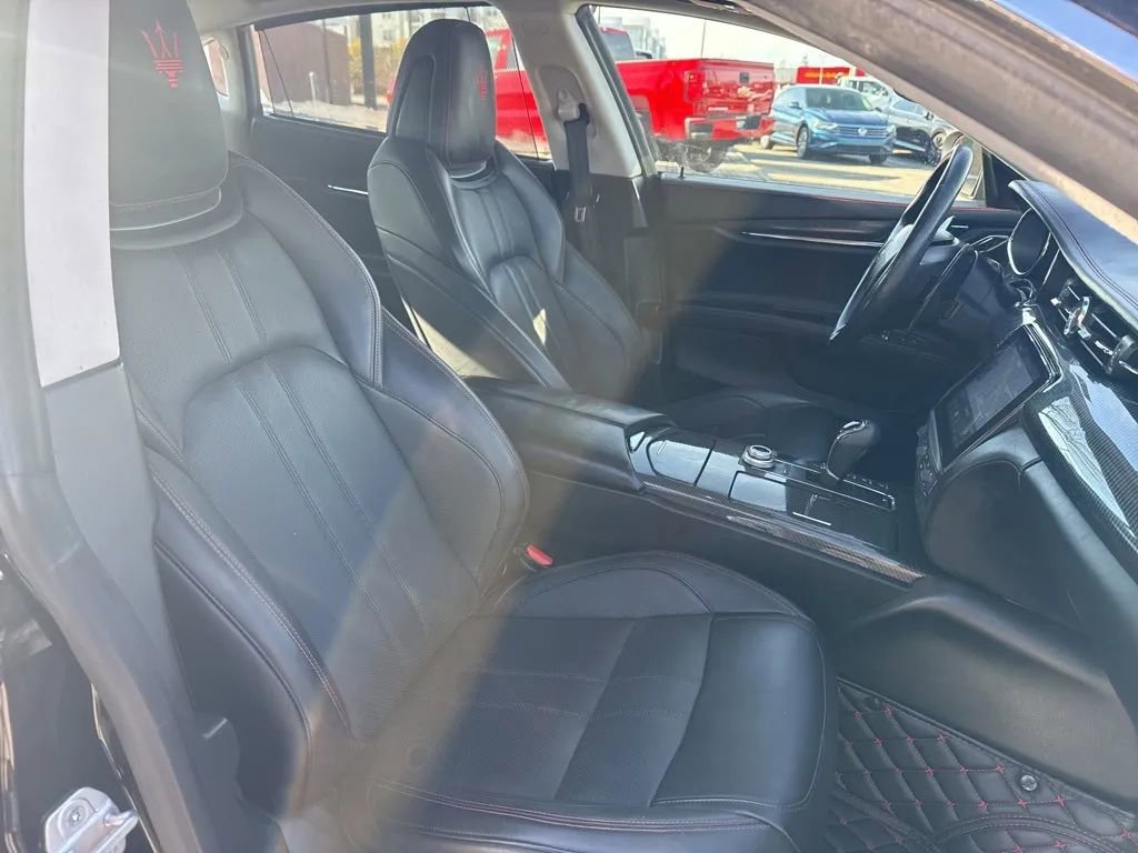 Used 2018 Maserati Quattroporte S GranSport Q4 AWD/4WD image 21