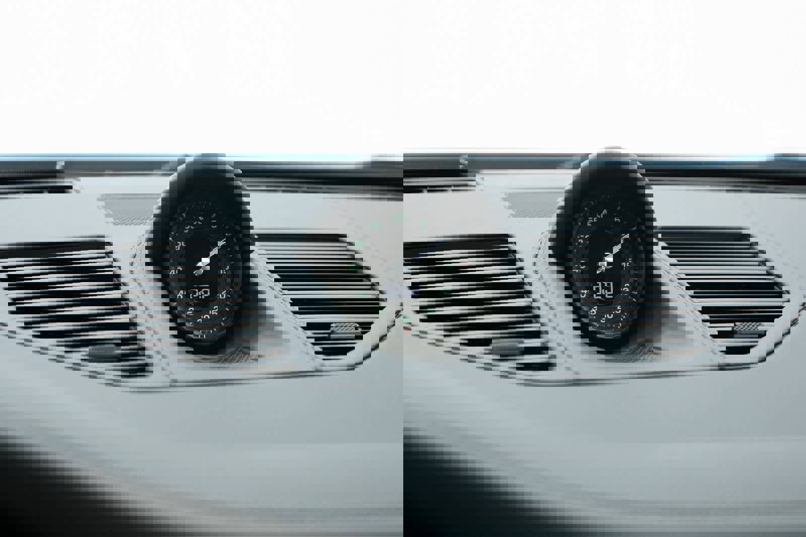 Used 2025 Porsche 911 Turbo S image 27