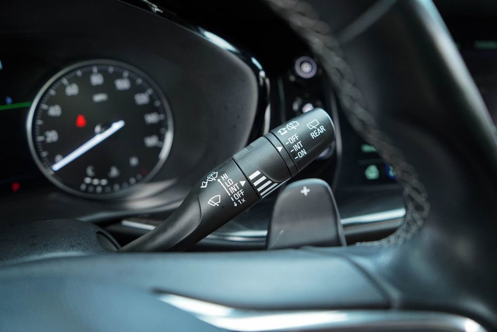 Used 2023 Buick Envision Essence FWD image 28