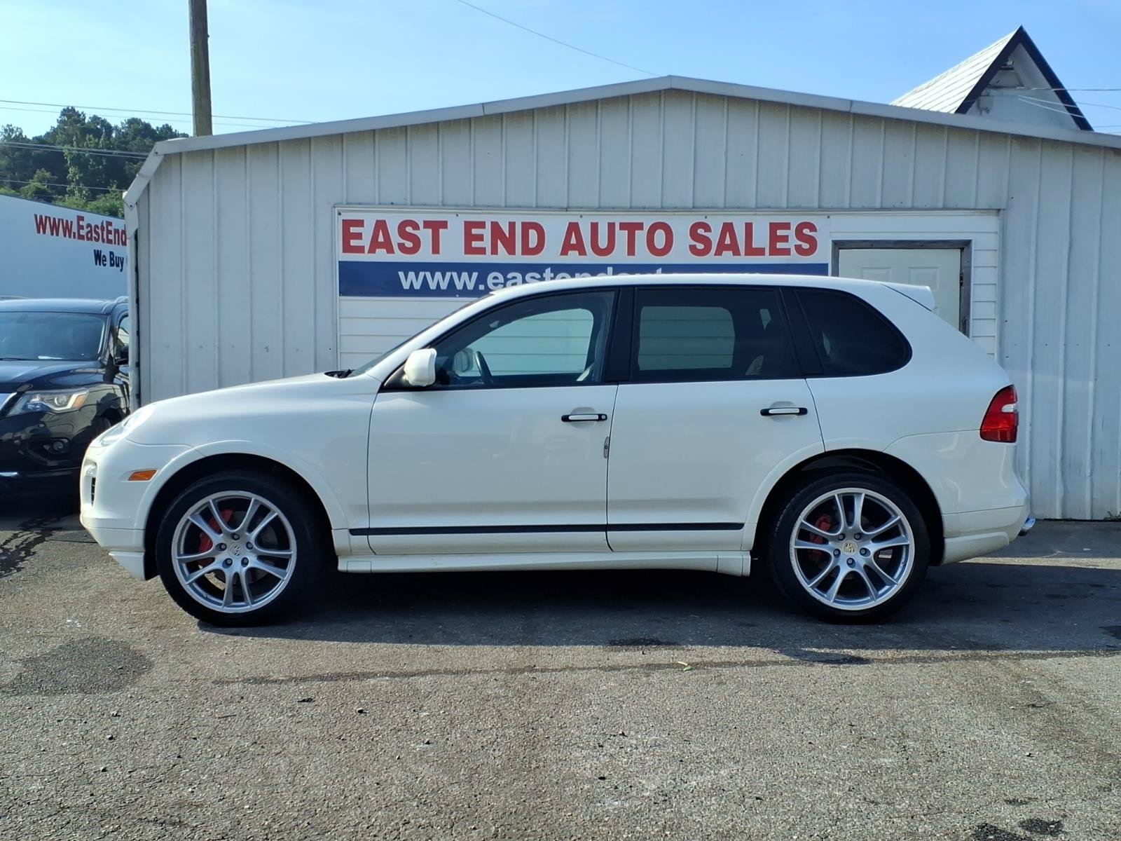 Used 2009 Porsche Cayenne GTS AWD/4WD image 2