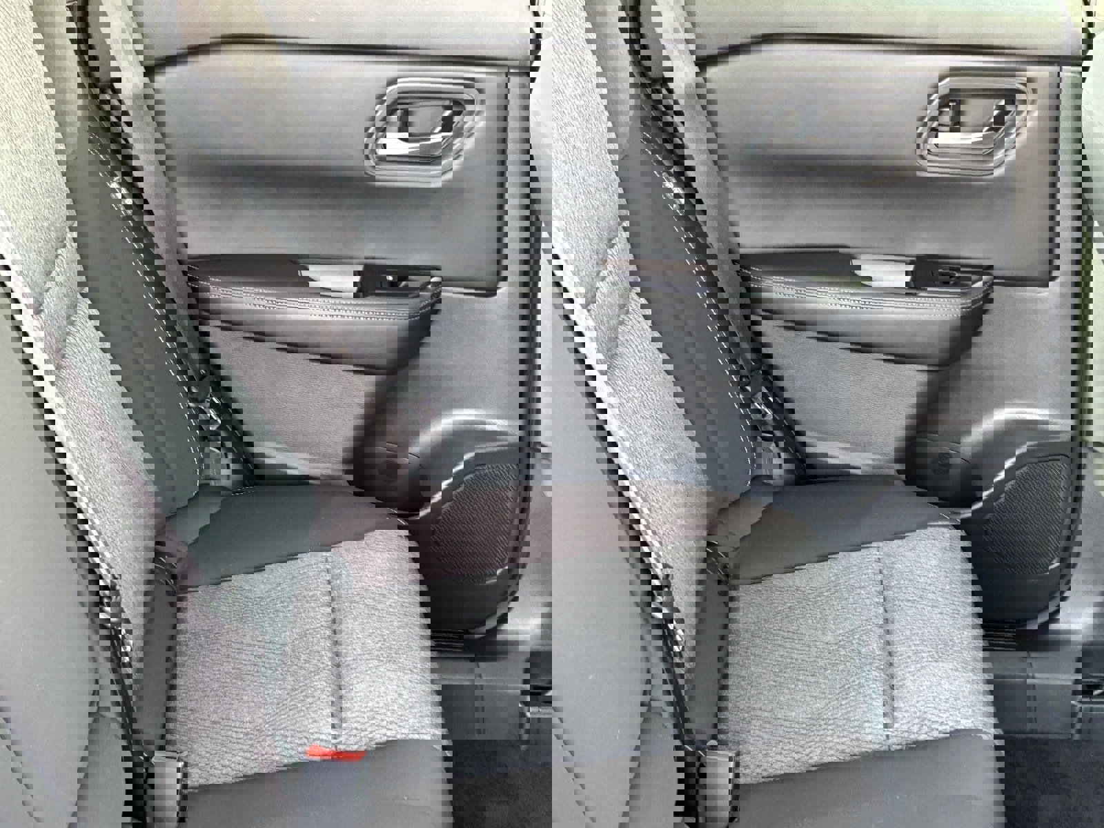 Certified 2025 Nissan Rogue SV image 11