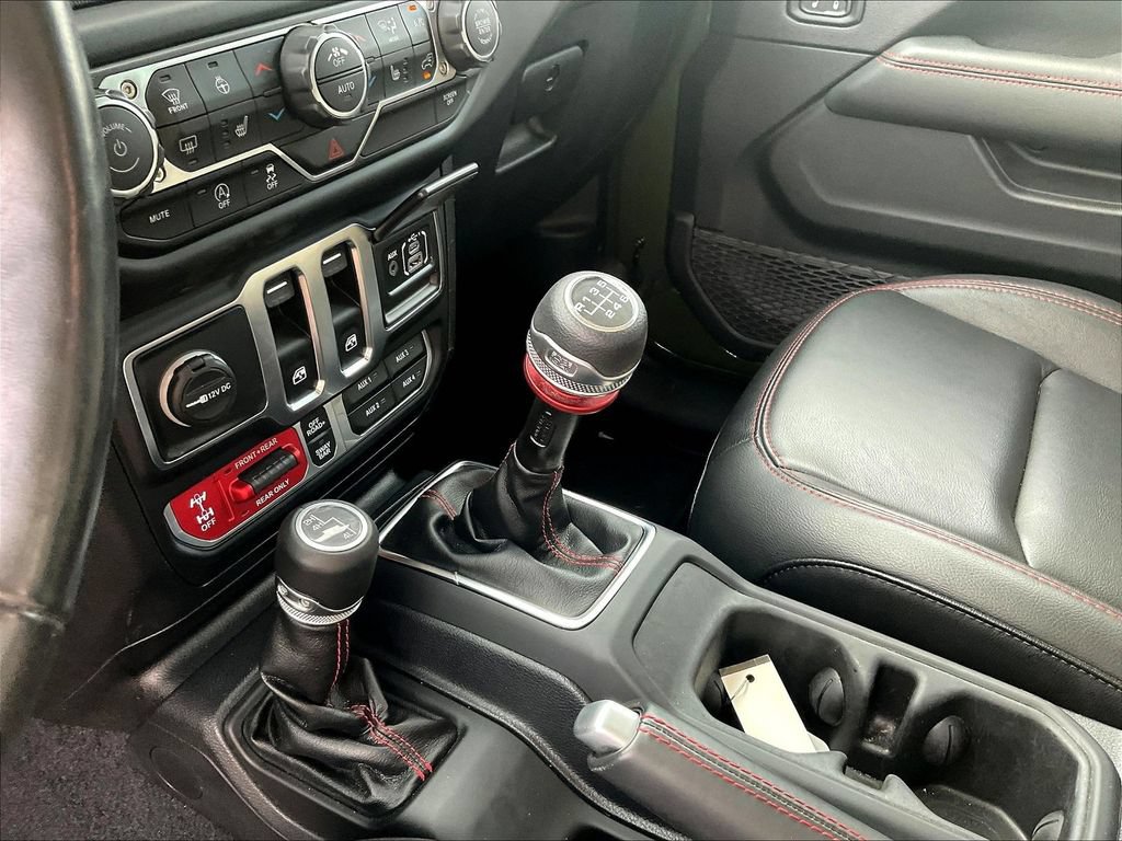Used 2021 Jeep Wrangler Rubicon w/ Uconnect 4C Nav & Sound Group AWD/4WD image 17
