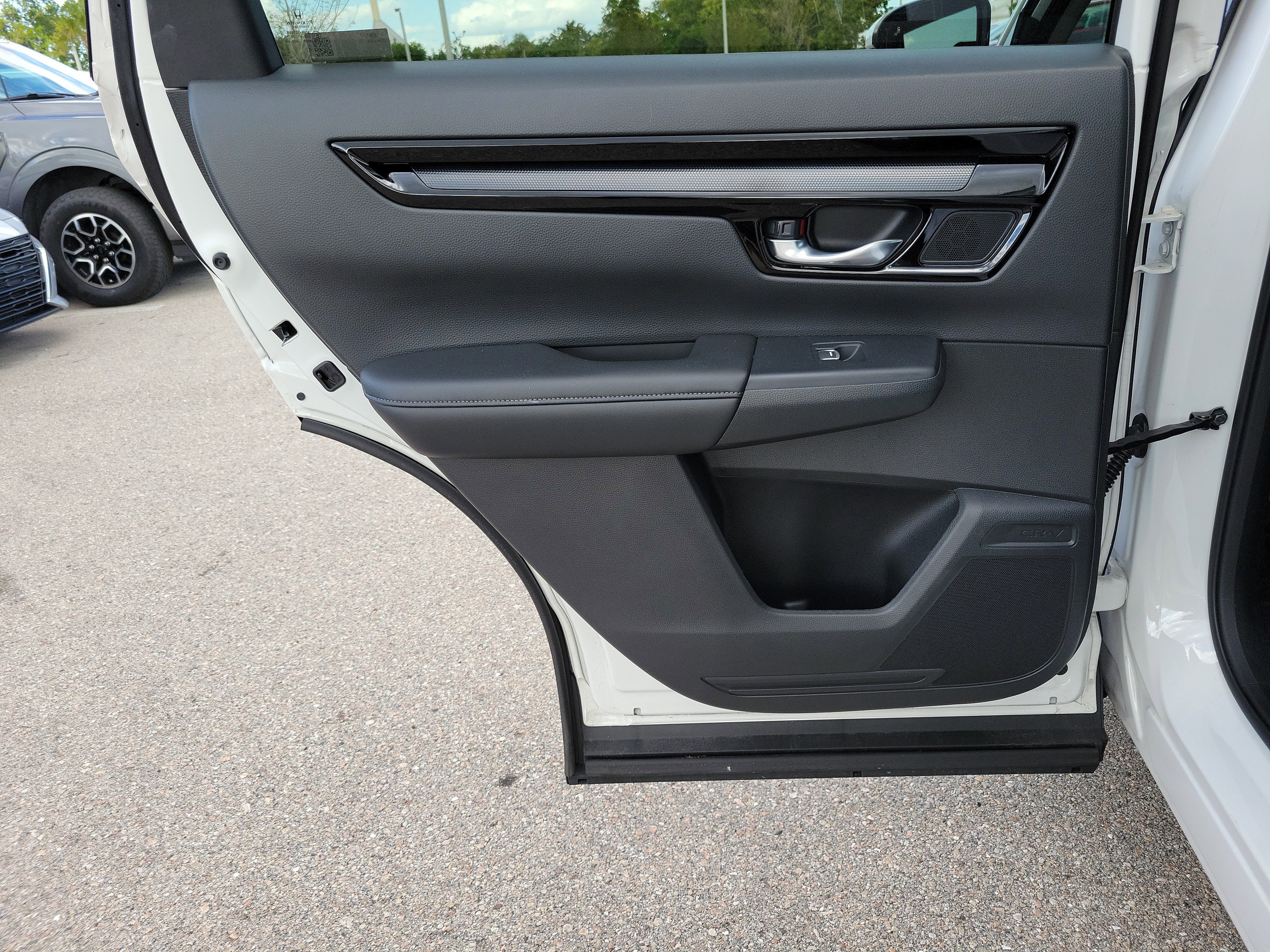 Used 2024 Honda CR-V EX-L image 14