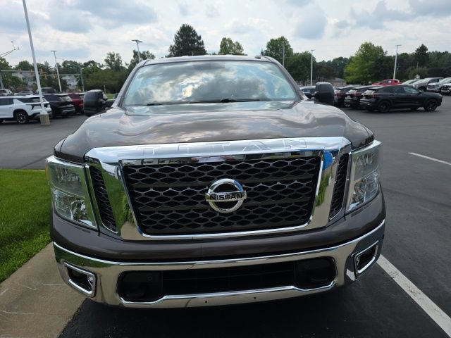 Used 2017 Nissan Titan SV AWD/4WD image 8