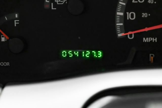 Used 2004 Ford F150 XL RWD image 25