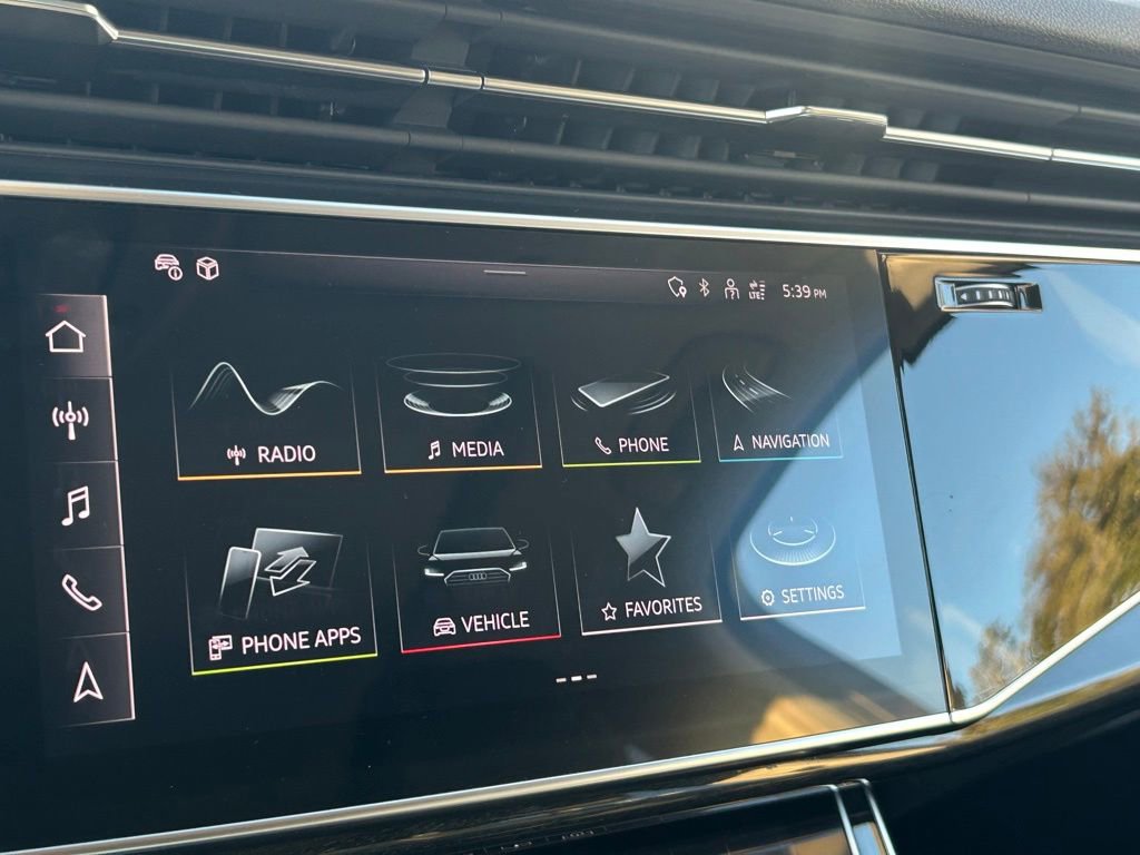 Used 2023 Audi Q7 2.0T Premium w/ Towing Package image 16