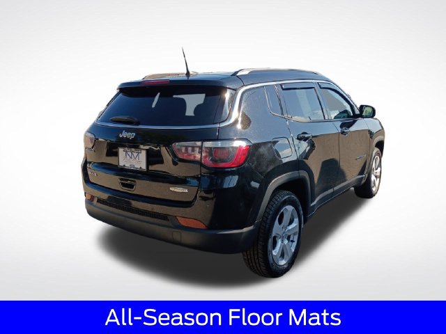 Used 2020 Jeep Compass Latitude w/ Cold Weather Group AWD/4WD image 9