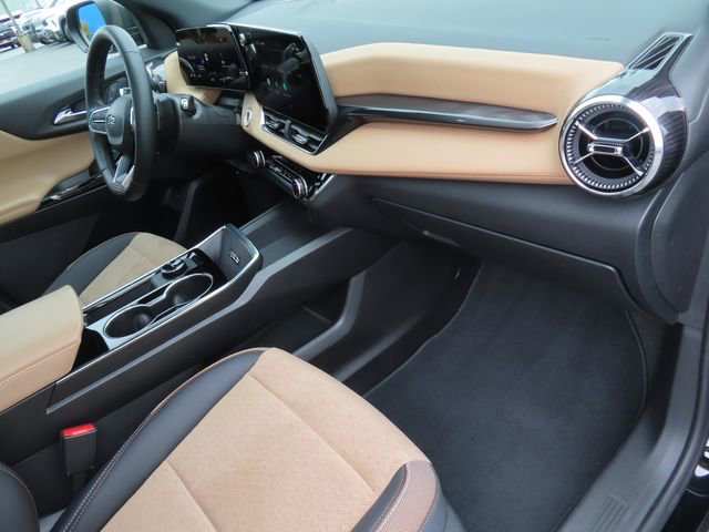 Used 2025 Chevrolet Equinox ACTIV w/ Safety and Technology Package AWD/4WD image 46