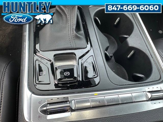 Used 2025 Kia Carnival SX w/ SX Dark Edition Package image 24