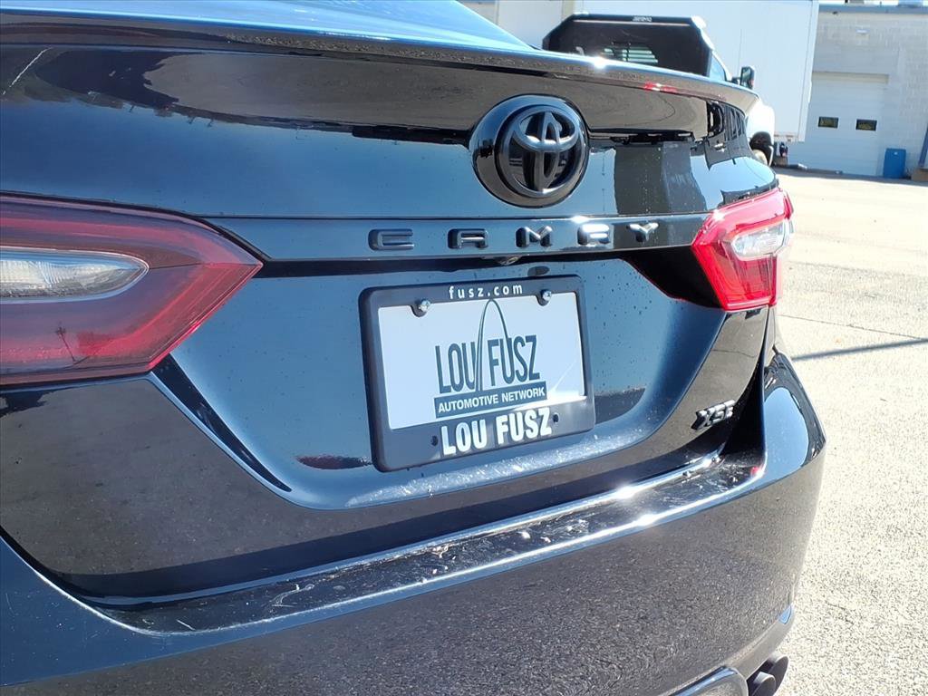Used 2022 Toyota Camry XSE image 35