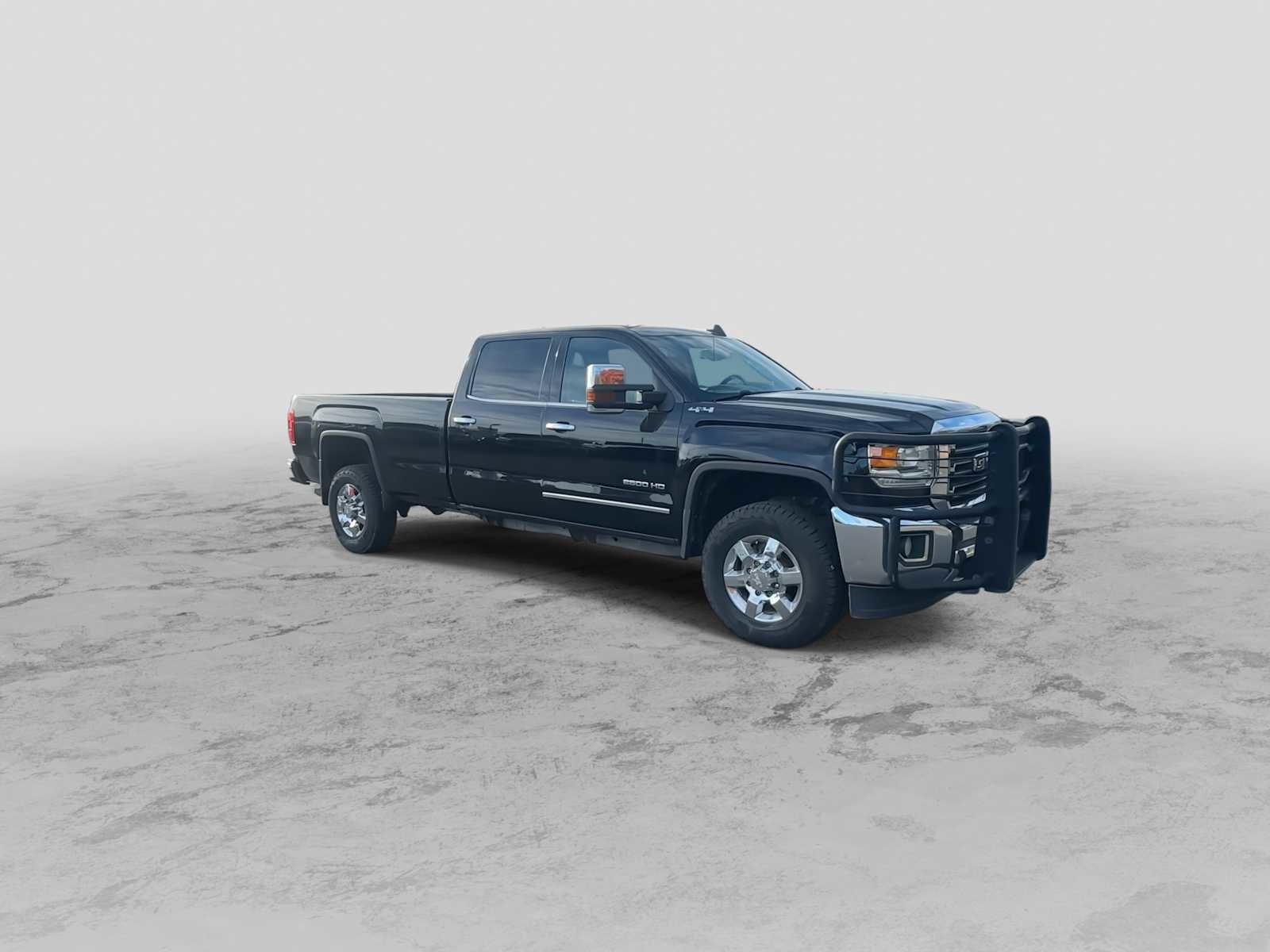 Used 2018 GMC Sierra 2500 SLT image 2