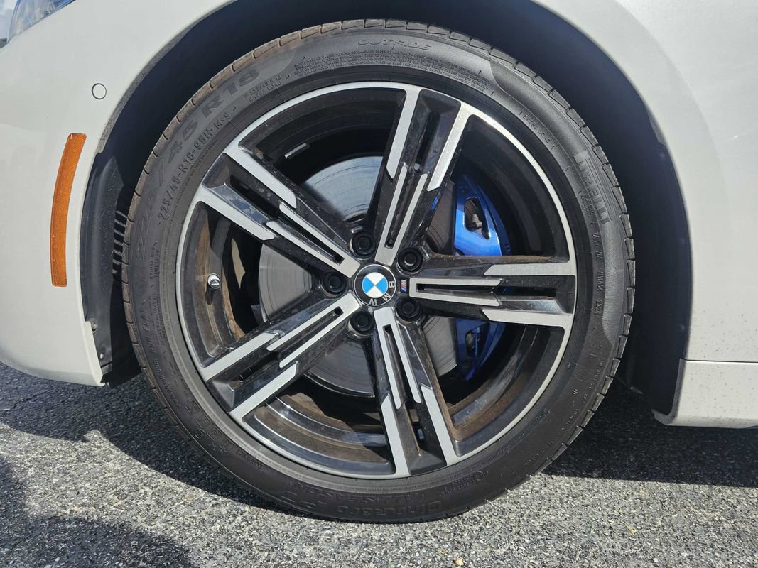 Used 2023 BMW M440i Coupe w/ Premium Package image 5