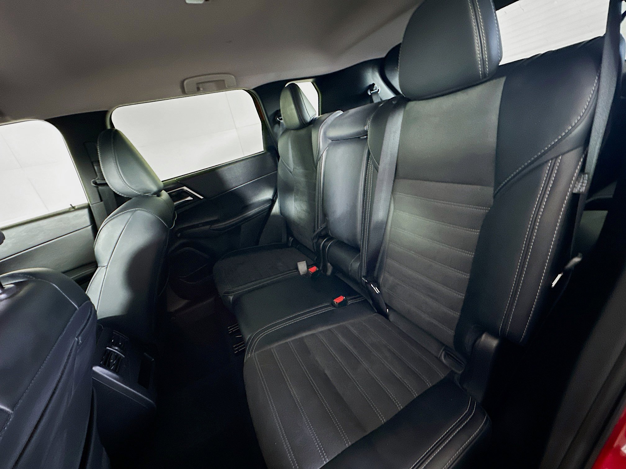 Used 2024 Mitsubishi Outlander SE image 27