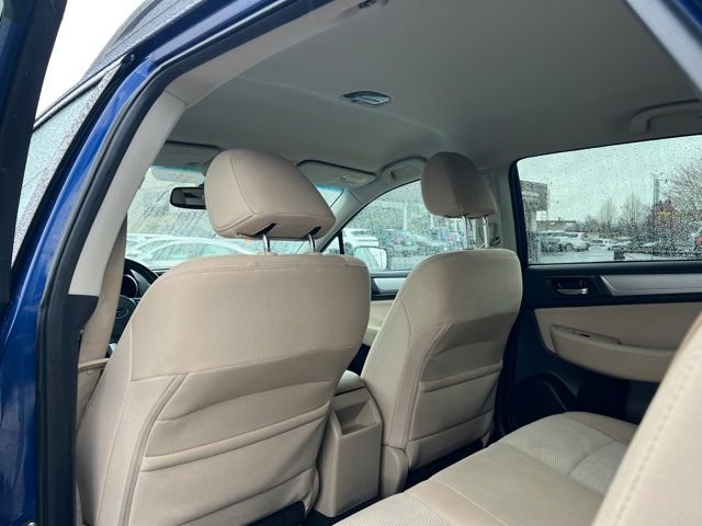 Used 2015 Subaru Outback 2.5i Premium image 9