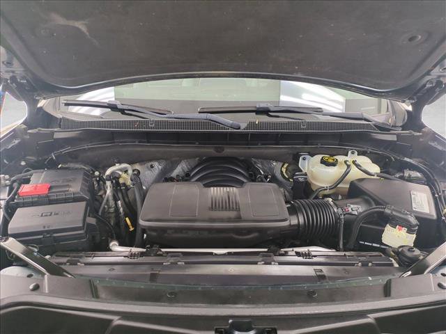 Used 2021 Chevrolet Suburban Z71 w/ Z71 Off-Road Package AWD/4WD image 25