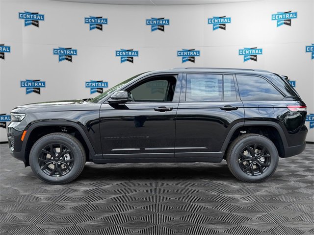 New 2025 Jeep Grand Cherokee Laredo video 2