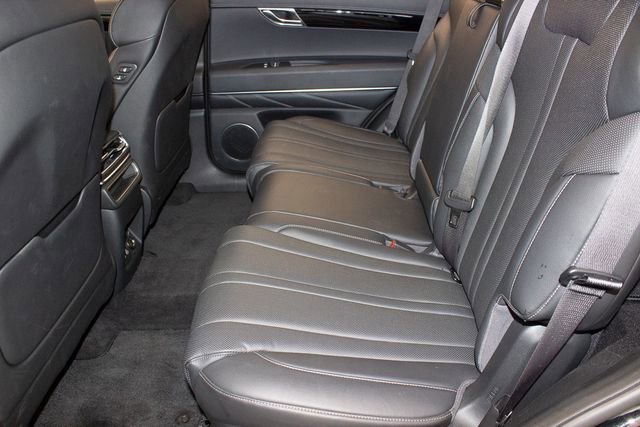 Used 2025 Genesis GV80 2.5T Standard image 17
