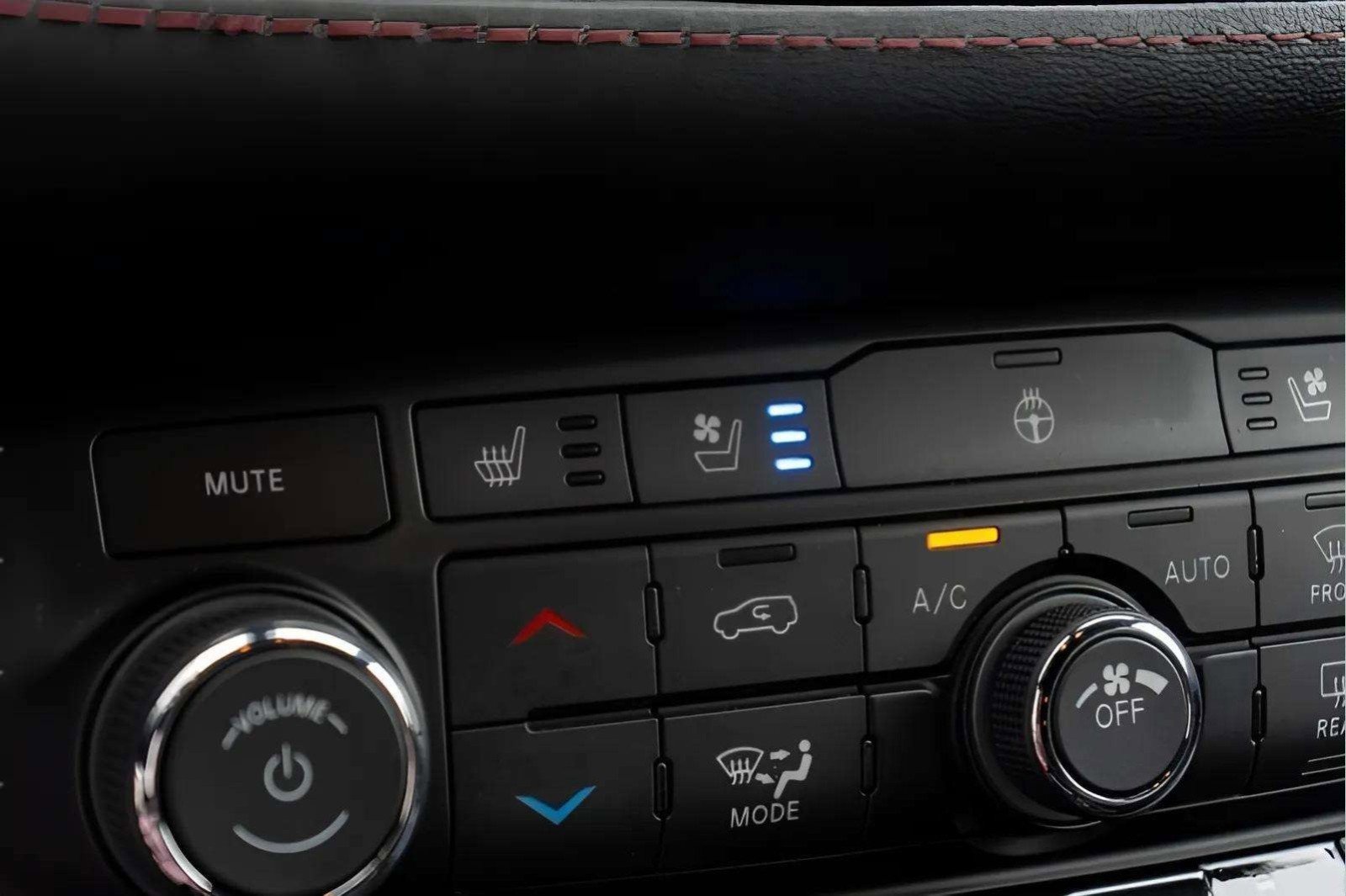 Used 2021 Dodge Durango R/T image 42