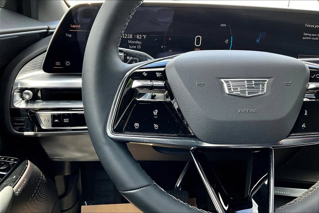 Certified 2024 Cadillac Lyriq Luxury AWD/4WD image 11