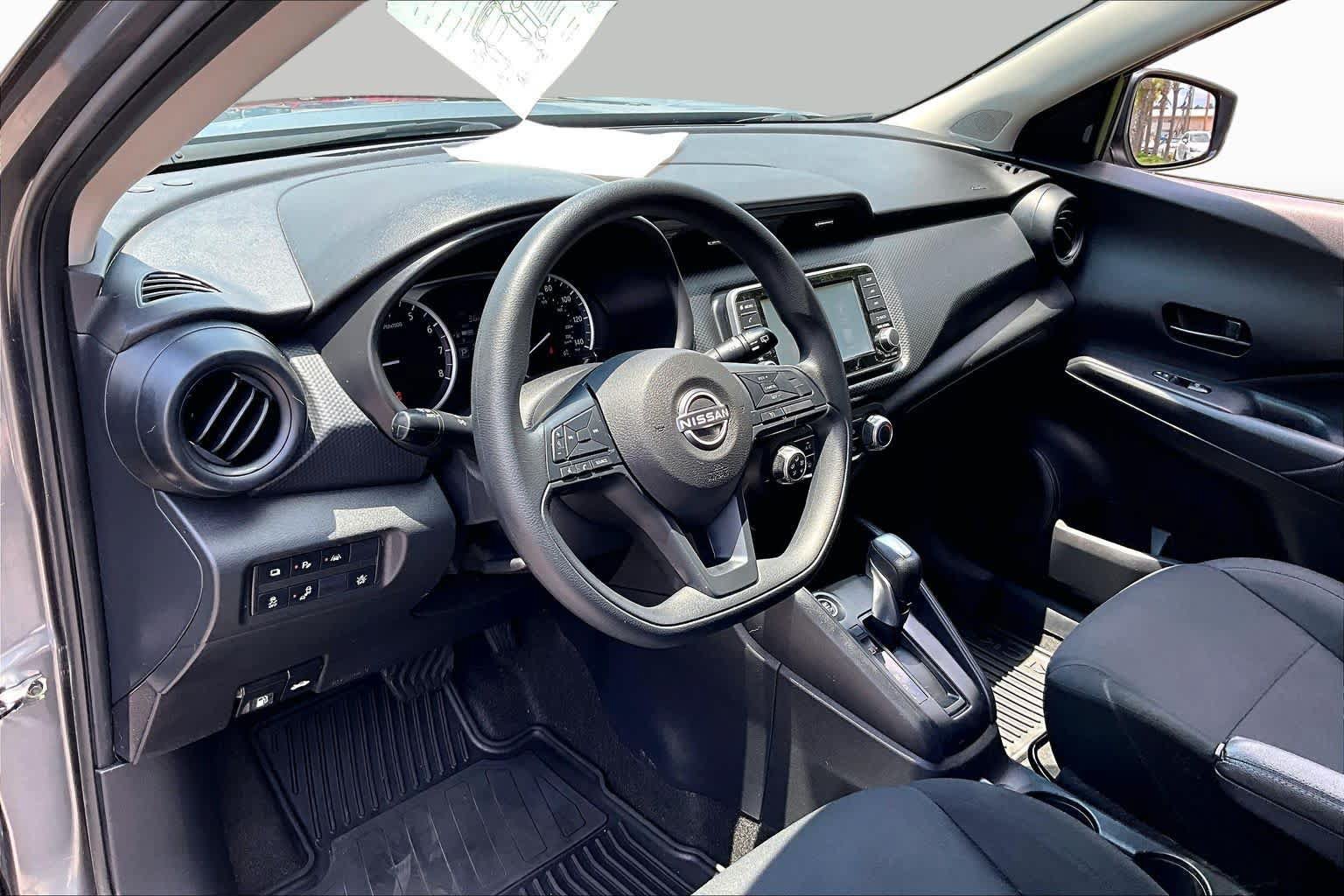 Used 2023 Nissan Kicks S FWD image 17