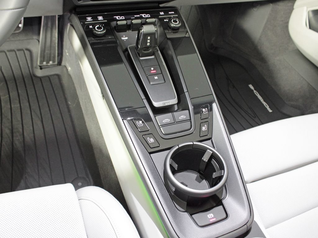 Certified 2024 Porsche 911 Targa 4S w/ Premium Package AWD/4WD image 35