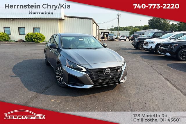 Used 2024 Nissan Altima 2.5 SV