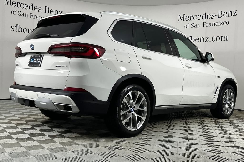 Used 2023 BMW X5 xDrive45e w/ Executive Package image 4